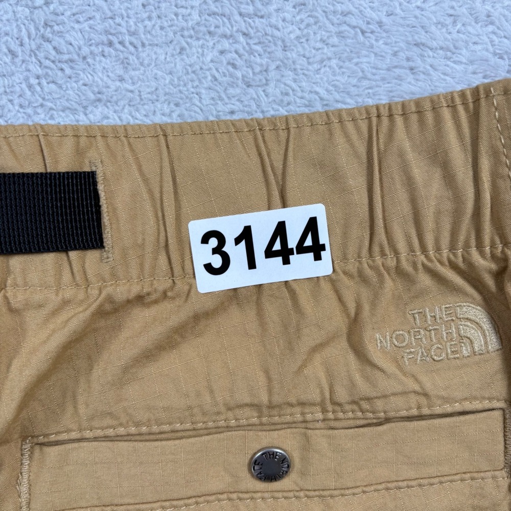 The North Face Mens Cargo Shorts in Tan with Black Belt Detail - Picture 8 of 8